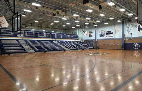 South Middle School in Nampa Idaho - Gym Slideshow Image 0