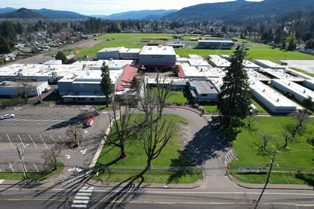 Springfield Public Schools in Springfield Oregon - Thurston High School Slideshow Image 2