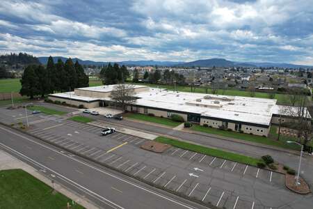 Springfield Public Schools in Springfield Oregon - Briggs Middle School Slideshow Image 3
