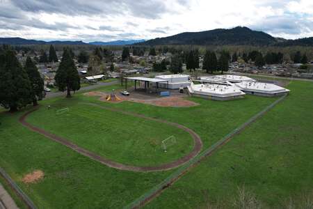 Springfield Public Schools in Springfield Oregon - Douglas Gardens Elementary School Slideshow Image 6