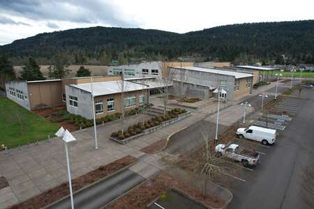 Springfield Public Schools in Springfield Oregon - Thurston Elementary School Slideshow Image 16