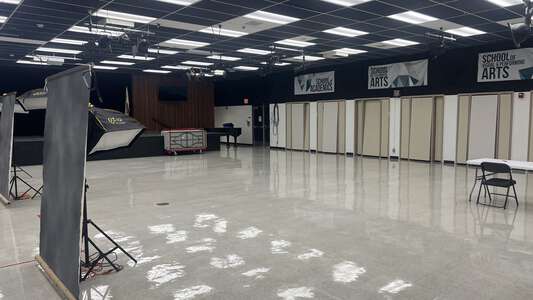 Santa Susana High School in Simi Valley California - Multi-Purpose Room Slideshow Image 2