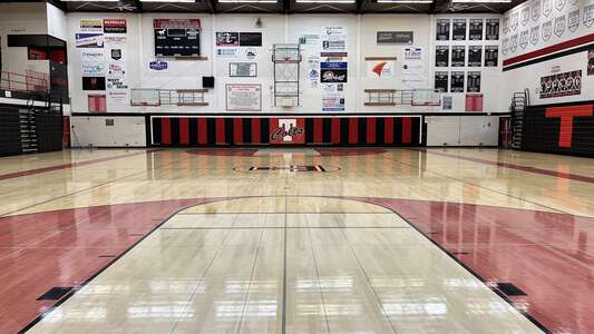 Thurston High School in Springfield Oregon - Gym Slideshow Image 4