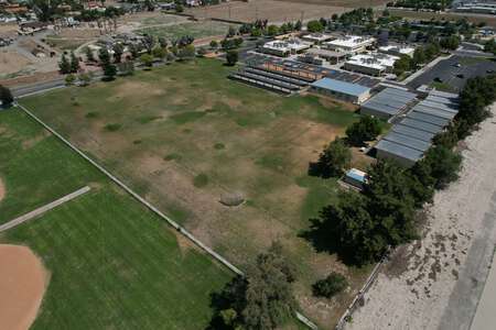 Valle Vista Elementary School in Hemet California - Practice Field Slideshow Image 2
