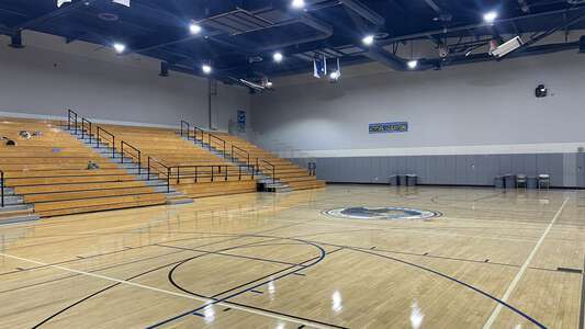 Valley View Middle School in Simi Valley California - Gym Slideshow Image 0