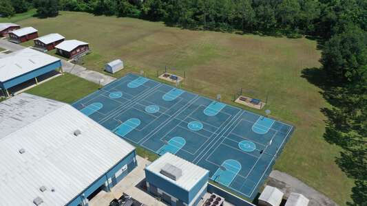 Wesley Chapel Elementary School in Wesley Chapel Florida - Outdoor Basketball Courts Slideshow Image 0