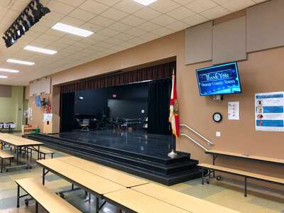 Wedgefield K-8 School in Orlando Florida - Cafeteria Slideshow Image 1