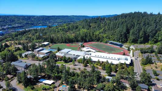 West Linn-Wilsonville School District in Tualatin Oregon - West Linn High School Slideshow Image 1