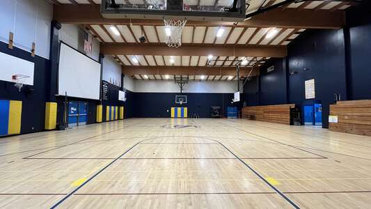 Wy'east Middle School in Hood River Oregon - Blue Gym Slideshow Image 1