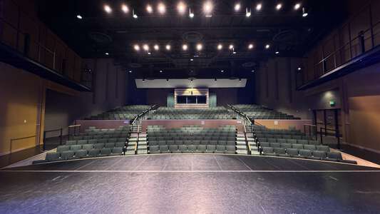 Redmond High School Theater in Redmond