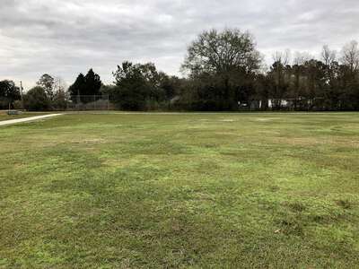 Haude Elementary School Field - Practice in Klein