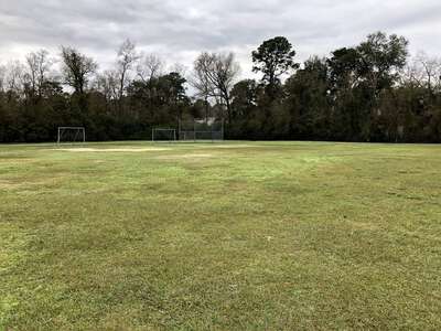 Haude Elementary School Field - Practice in Klein