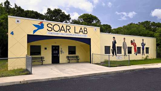 Sara Scott Harllee Center in Bradenton Florida Slideshow Image 4