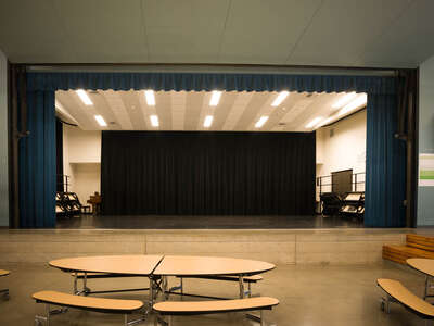 Timberline Middle School Commons (Cafeteria) in Redmond