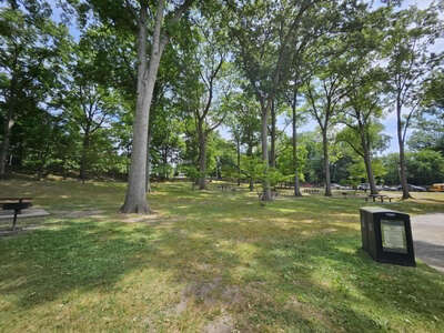 Goffle Brook Park Diamond Bridge Picnic Area in Hawthorne