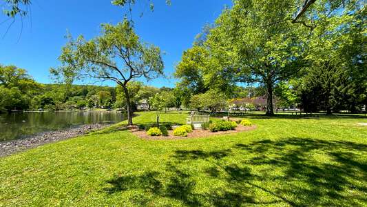 Goffle Brook Park Duck Pond Picnic Area in Hawthorne 4