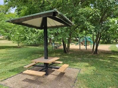 Goffle Brook Park Rea House Picnic Area in Hawthorne